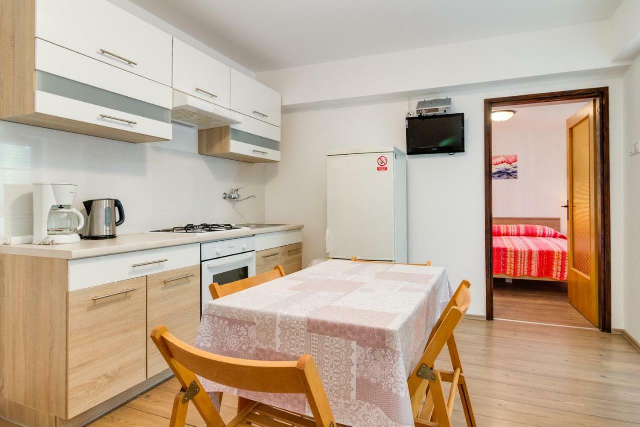 Apartments Perka near beach Pula Bagian luar foto